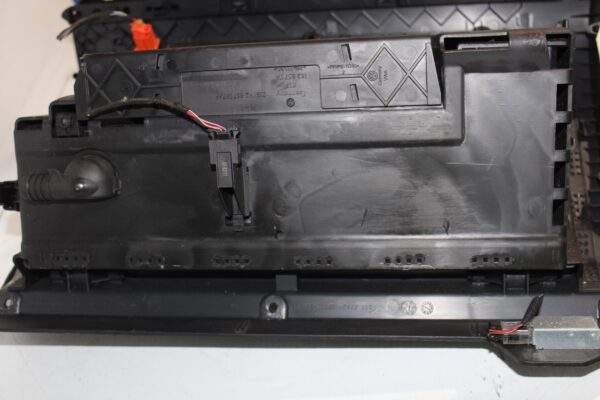 Volkswagen Golf Mk6 Glove Box Storage Compartment Assembly 1K2 857 289