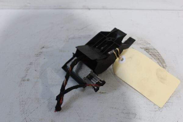 Volkswagen Mk6 Golf ODB Footwell Light bracket 5K0 971 845