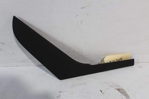 Volkswagen Golf Mk6 Rear Side Door Plastic Trim 5K4 868 039