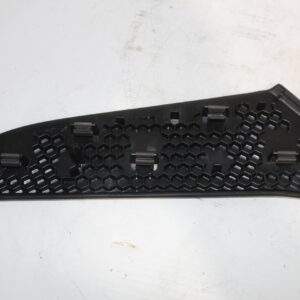 Volkswagen Golf Mk6 Rear Side Door Plastic Trim 5K4 868 039 - Image 4