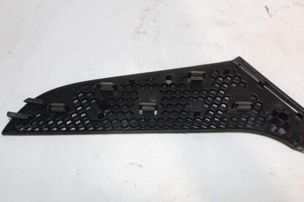 Volkswagen Golf Mk6 Rear Side Door Plastic Trim 5K4 868 039