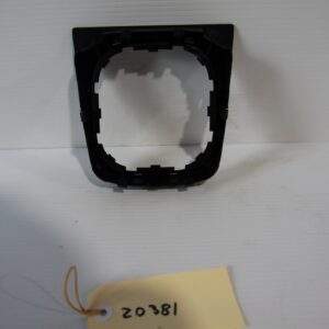 Volkswagen Mk6 Golf Gear Selector Trim Surround 5K0 711 113 G - Image 4