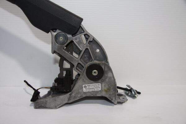 Volkswagen Golf Mk7 Handbrake Lever 1K0 711 303 M