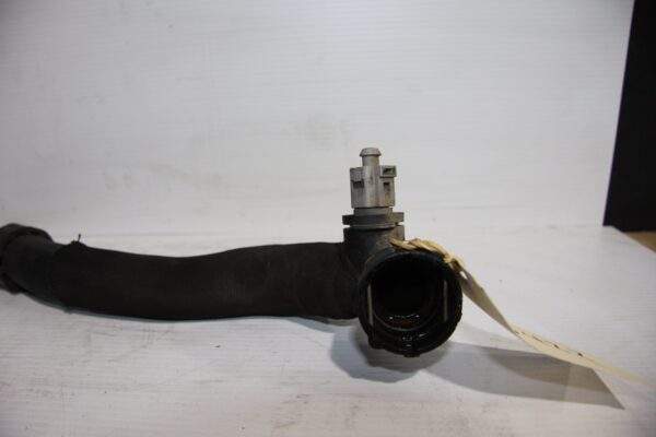 Audi 8P A3 / Volkswagen 1K Golf MK6 Lower Radiator Coolant Hose 1K0 122 051 GN