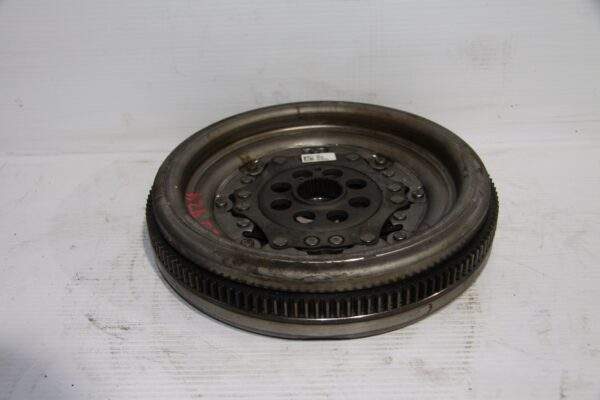 Audi 8V S3 8S tt / Volkswagen MK7 Golf Dual Mass Flywheel 06K 105 266 A