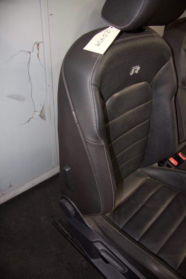 Volkswagen Golf Mk7 R Front Seats Pair - Leather Black