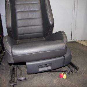 Volkswagen Golf Mk7 R Front Seats Pair - Leather Black - Image 9