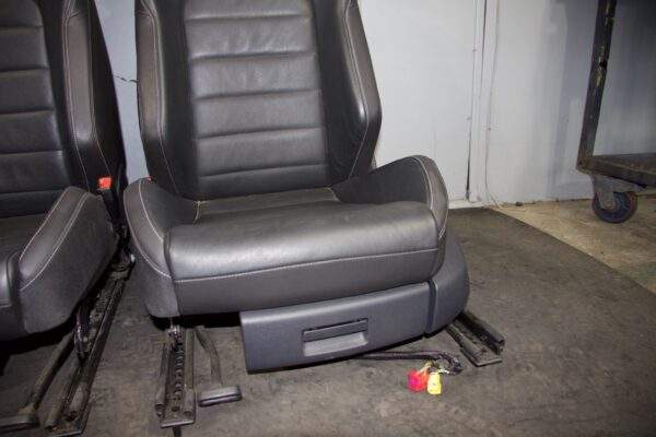 Volkswagen Golf Mk7 R Front Seats Pair - Leather Black