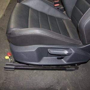 Volkswagen Golf Mk7 R Front Seats Pair - Leather Black - Image 8