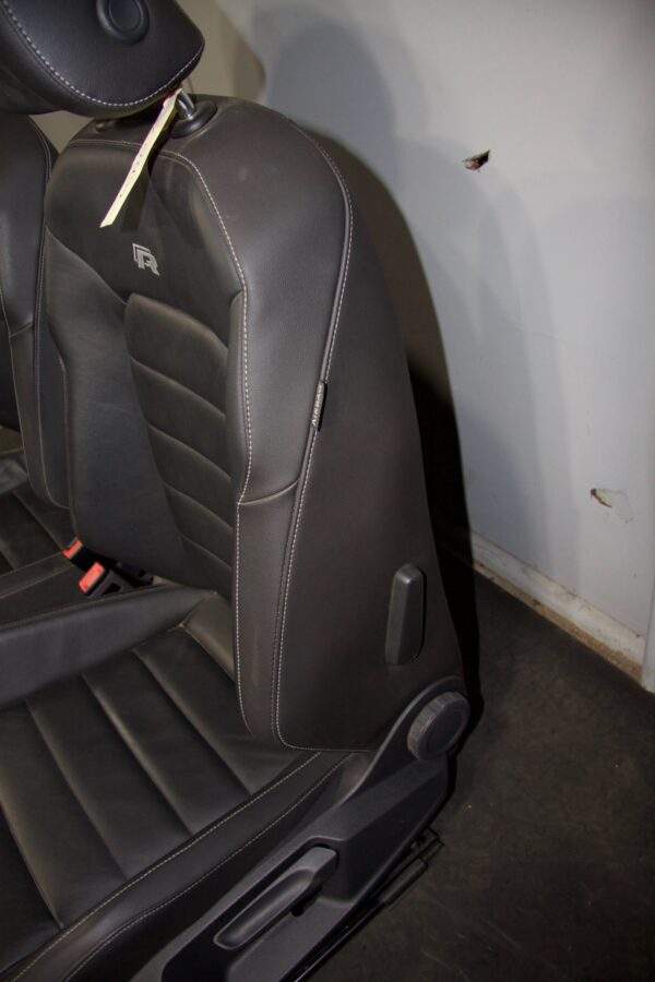 Volkswagen Golf Mk7 R Front Seats Pair - Leather Black