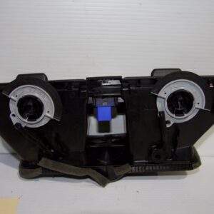 Volkswagen Golf Mk7 Centre Vent 5G2 815 736 - Image 4