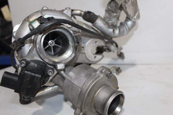 Audi 8V S3 / Volkswagen Mk7 R IS38 Turbo 06K 145 722 H