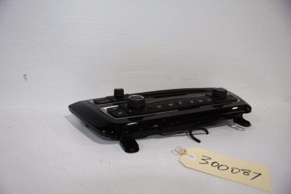 BMW F80 M3 AC Radio Control Panel Unit 61316832881 17313810