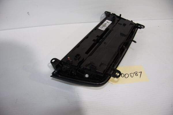 BMW F80 M3 AC Radio Control Panel Unit 61316832881 17313810