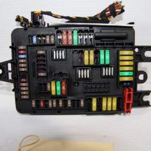 BMW F80 M3 Fuse box 9389070 - Image 2