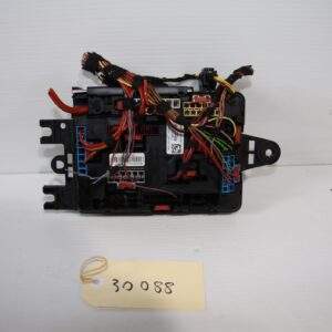 BMW F80 M3 Fuse box 9389070 - Image 4