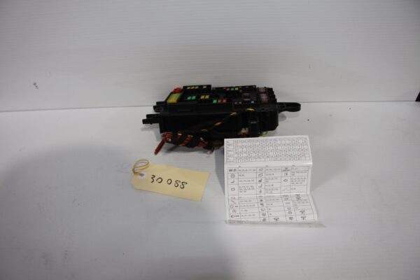 BMW F80 M3 Fuse box 9389070