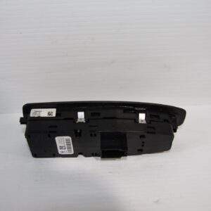 BMW F80 Drivers Window Switch Panel 921848203 - Image 6