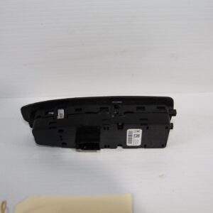 BMW F80 Drivers Window Switch Panel 921848203 - Image 5