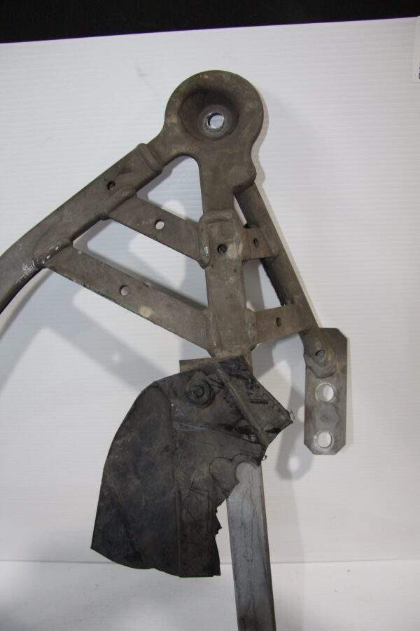 BMW F80 F82 M3 M4 Rear Right Driver Subframe Brace 67228464607