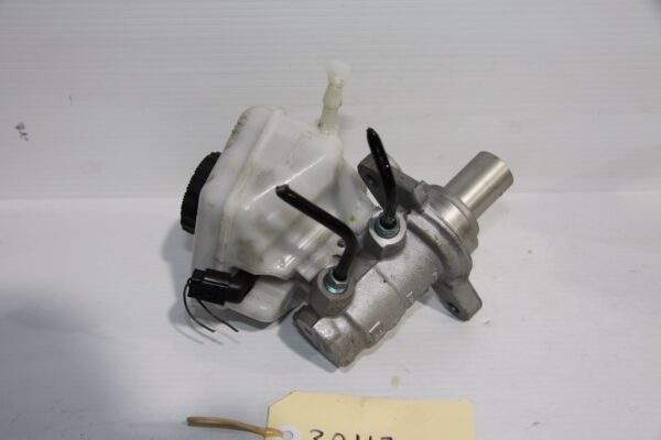 BMW F80 F82 M3 M4 Brake Master Cylinder Pump 34337849878 799808