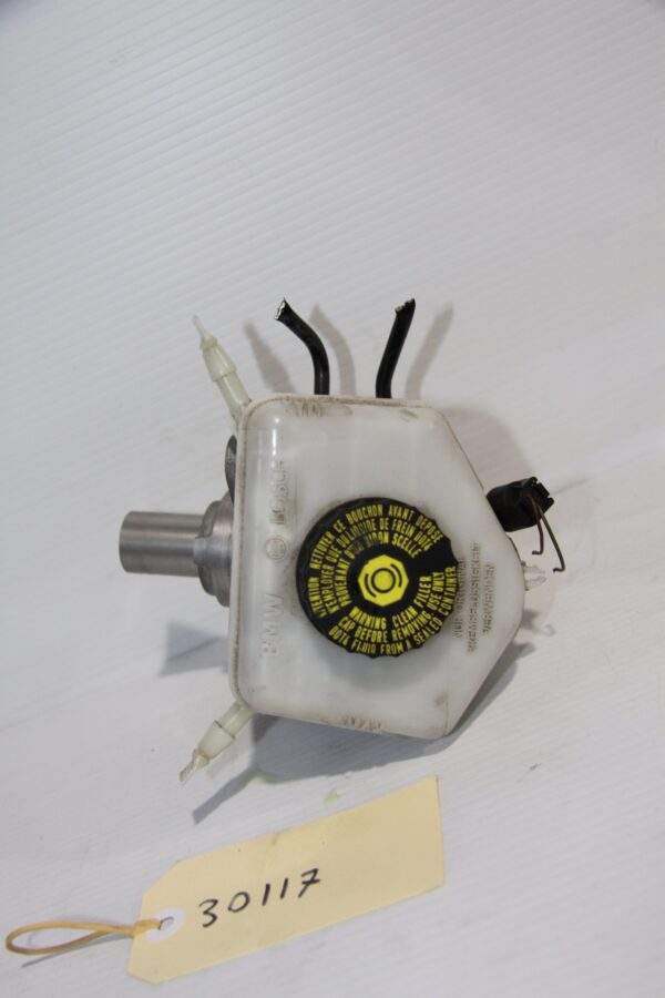 BMW F80 F82 M3 M4 Brake Master Cylinder Pump 34337849878 799808