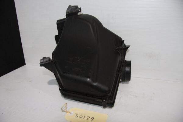 BMW F80 F82 F87 M2 M3 M4 Right Passenger Intake Filter Air Box 70548987