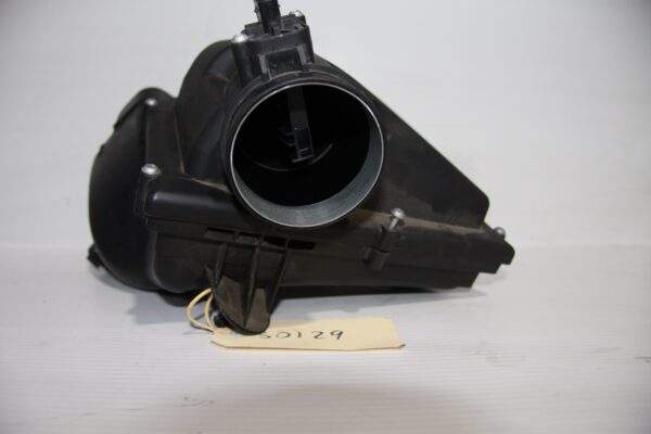 BMW F80 F82 F87 M2 M3 M4 Right Passenger Intake Filter Air Box 70548987