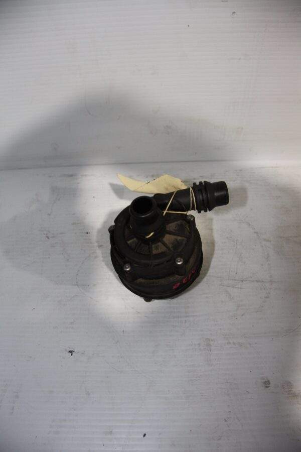 BMW F80 F82 M3 M4 Auxiliary Electric Water Pump Coolant Pump 863795304
