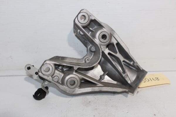 BMW F80 F82 M3 M4 Front Left Engine Bracket 6789093