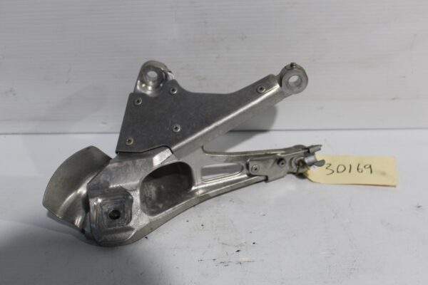 BMW F80 F82 M3 M4 Front Right Engine Bracket 2284204
