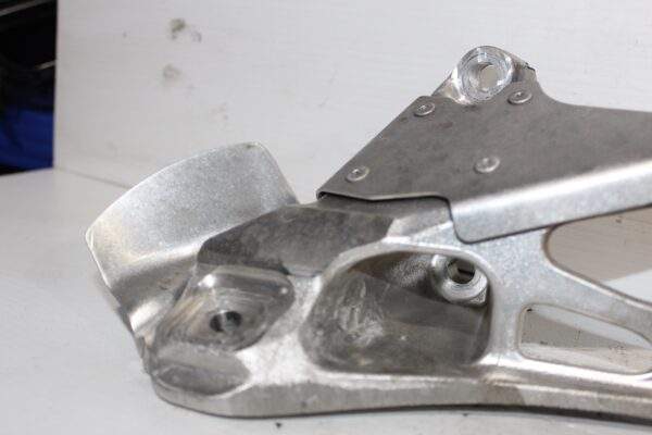 BMW F80 F82 M3 M4 Front Right Engine Bracket 2284204