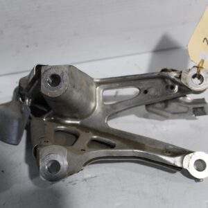 BMW F80 F82 M3 M4 Front Right Engine Bracket 2284204 - Image 4
