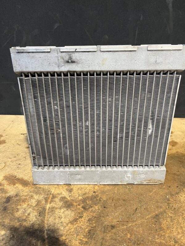 Mercedes Benz W176 W117 M133 Radiator Cooler A0995003203