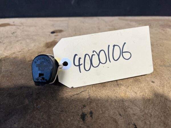 Mercedes Benz Trans Filler Cap Cover A1402700091