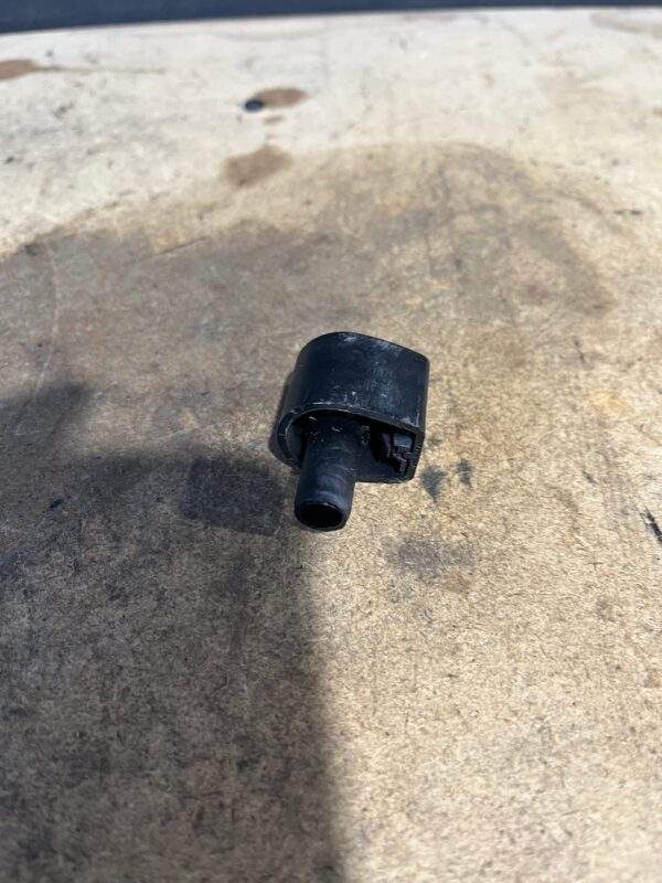 Mercedes Benz Trans Filler Cap Cover A1402700091