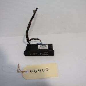 Mercedes Benz A CLA GLA CLE Class USB Connection Hub A172 820 20 00 - Image 2