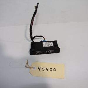 Mercedes Benz A CLA GLA CLE Class USB Connection Hub A172 820 20 00 - Image 5
