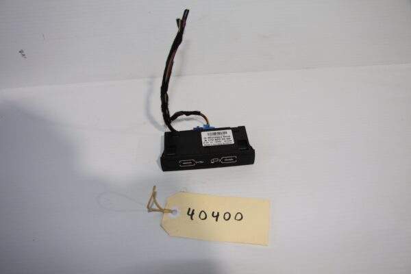 Mercedes Benz A CLA GLA CLE Class USB Connection Hub A172 820 20 00