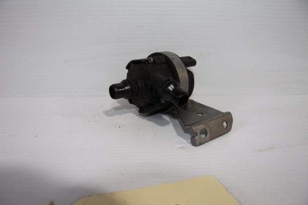 Mercedes Benz W205 W212 W219 Aux Additional Water Pump A0005001486