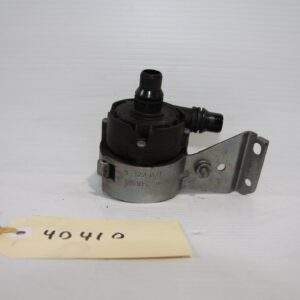 Mercedes Benz W205 W212 W219 Aux Additional Water Pump A0005001486 - Image 3