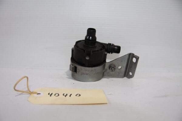 Mercedes Benz W205 W212 W219 Aux Additional Water Pump A0005001486