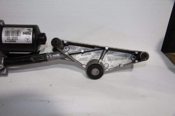 Mercedes Benz W176 W117 A CLA Class Wiper Motor Assembly A1769061900