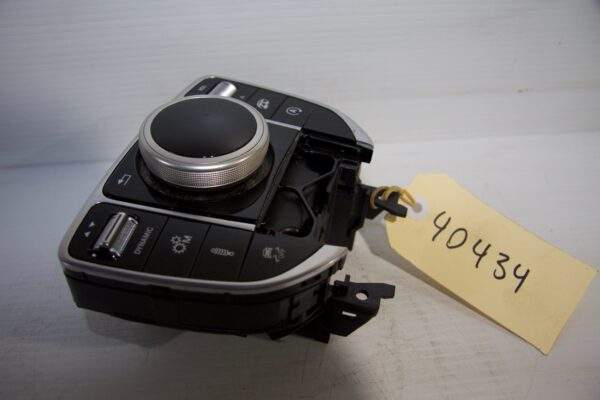 Mercedes Benz W205 C Class iDrive Controller A2059005915 A2059057009 A2059059608