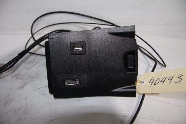 Mercedes Benz W176 A Class USB Port w Trim A2468230411