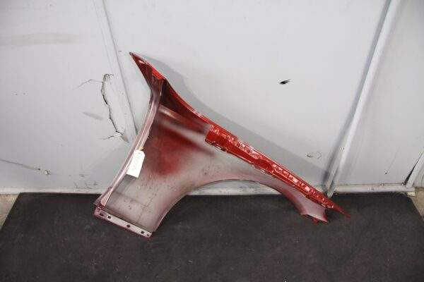 Mercedes Benz W205 C Class Front Left Passanger Wing Guard Fender A2058810101