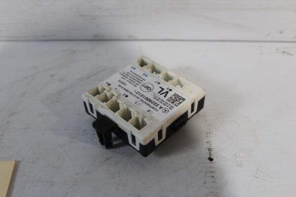 Mercedes Benz W205 C Class Front Left Door Control Module A2229001512