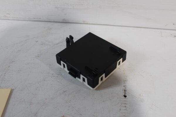 Mercedes Benz W205 C Class Front Left Door Control Module A2229001512