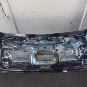 Porsche Macan 95B Facelift Bootlid Hatch Shell 95B 827 041 AY - Image 3
