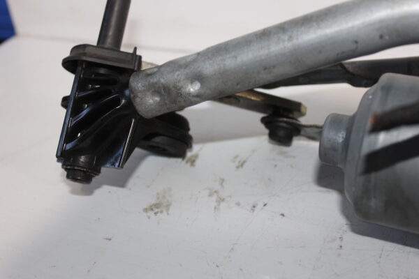 Audi 8V A3 S3 RS3 Wiper Motor With Linkage 8V2 955 119 C, 8V2 955 023 C